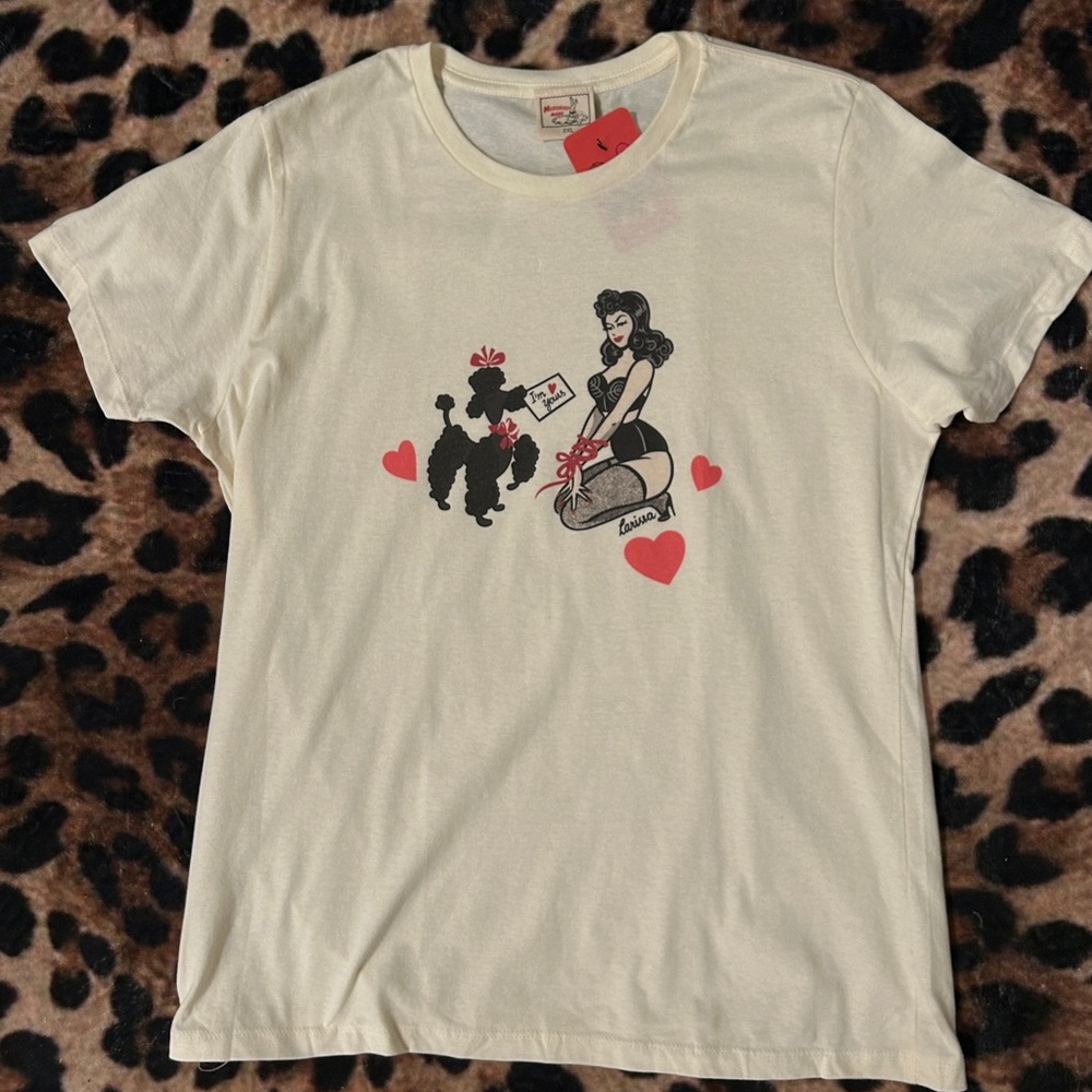 Cream Graphic Tee with Poodle and Pin-Up Design Bettie Page Rockabilly